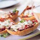Pizza met courgette en lamsvlees (brood pizza)