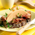Bruschetta met rauwe ham en meloen