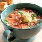 Aardappelsoep met zalm en Hollandse garnalen