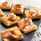 Zalmtaartjes met gorgonzola uit de oven
