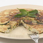 Frittata met zoete uien, courgette en munt