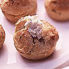 Hazelnootbroodjes met geitenkaas