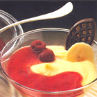 Bananenmousse met frambozensaus