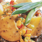 Gepofte aardappelen met hamsalade