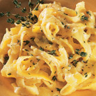 Koolraap-spaghetti in kaassaus