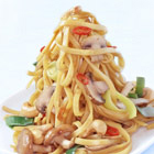 Bami met paddenstoelen en cashewnoten