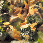 Broccoli met varkensvlees en amandelen