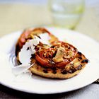 Bruschetta met geroosterde tomaten en ricotta of feta