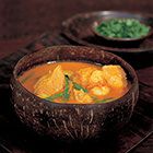 Nigella Lawson: Thaise curry met pompoen, zalm en garnalen