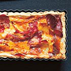 Quiche met camembert en hazelnoten