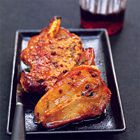 Karbonade in peper-honingmarinade met peren in zoete azijn