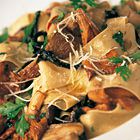 Jamie Oliver: pasta met gemengde paddenstoelen