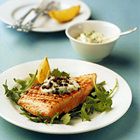 Zalm met citroenpeper, kappertjes en tartaarsaus