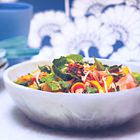 Zalmsalade van gegrilde zalm met oosterse dressing