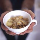 Crumble met custard van Marcus Wareing