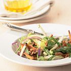 Witlofsalade met appel, walnoten en cantharellen