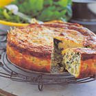 Groentetaart met asperges, spinazie en courgette