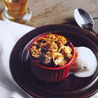 Appelkruimeltaartje met cranberrycompote