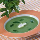 Doperwtensoep met yoghurt en munt