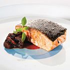 Warm gerookte zalm met bietenchutney