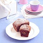 Chocoladecakejes gevuld met hazelnootpraline