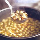 Kippensoep met tortellini en gehaktballetjes