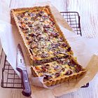 Quiche van peterseliedeeg met paddenstoelen