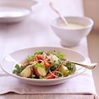 Aardappelsalade met zalm en mosterd-dilledressing