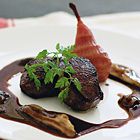 Reebiefstukjes met rodeportsaus, shiitake en oesterzwam