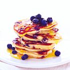 Amerikaanse pannenkoekjes met zwarte bessen