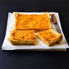 Pompoentaart met kokos en kerrie
