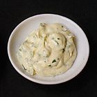 Mayonaise met dragon, peterselie en bieslook