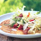 Pannenkoeken met spek, Parmezaanse kaas en frisée