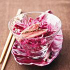 Rodekool salade met gerookte eendenborst