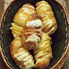 Aardappelwaaiers met kaas en truffelolie uit de oven