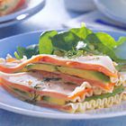 Lasagne met gerookte zalm, avocado en spinazie