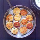 Viskoekjes met mierikswortelsaus