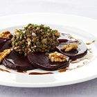 Linzensalade met rode biet en walnoten