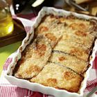 Gegratineerde aubergine met mozzarella en basilicum