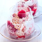 Eton mess met frambozen en hazelnoten