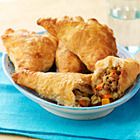 Pasteitjes gevuld met vegetarisch gehakt, meiknol en wortel