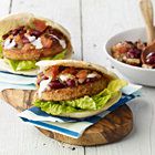Vegetarische burgers met Mexicaanse tomatensalsa
