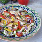 Broodsalade met paprika en kip