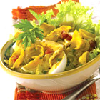 Pastasalade met kaas, ei en tomaat
