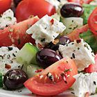 Griekse salade met zilvervliesrijst