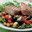 Salade met verse tonijn en kikkererwten