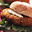 Tonijnburger met paprika, olijven en kappertjes