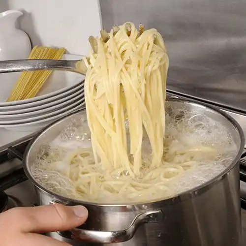 Spaghetti met bejaarde Reypenaer en paling van Jonnie Boer
