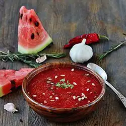 Tip: Zomerse gazpacho van watermeloen van Jon Sistermans