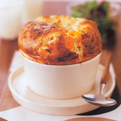 Soufflé met geroosterde paprika en rozemarijn